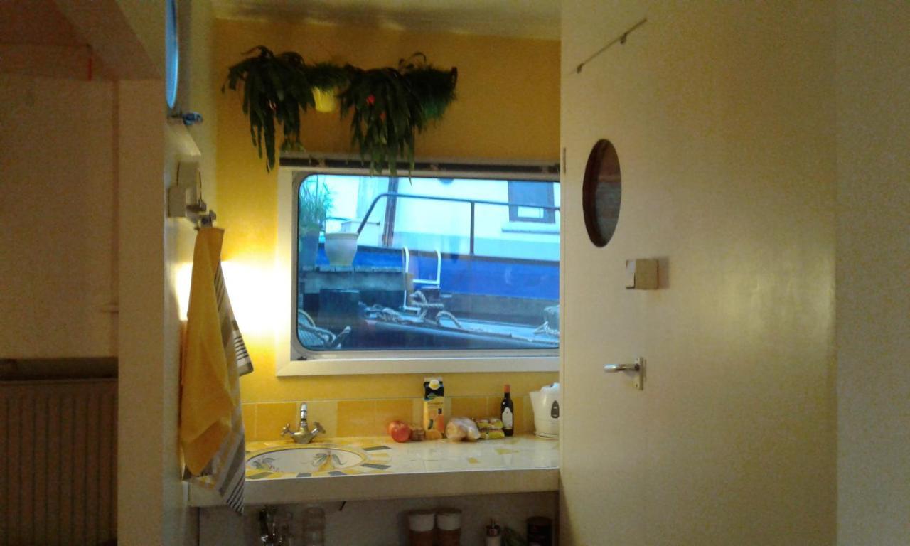 Houseboat Dokstroom Frühstückspension *